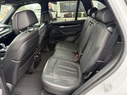 Used 2018 BMW X5 xDrive50i w/ M Sport Package image 16