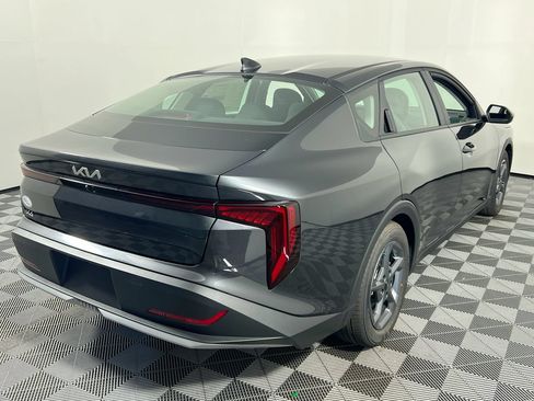 New 2026 Kia K4 FWD image 3