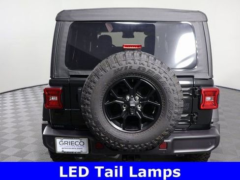 Used 2025 Jeep Wrangler Willys image 7