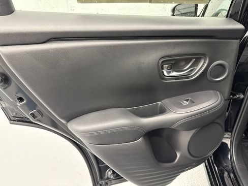 Used 2025 Honda HR-V EX-L image 15