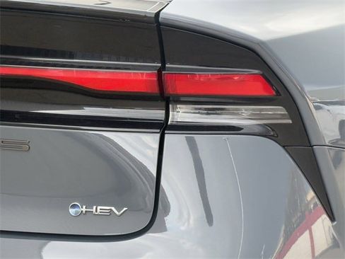 Used 2024 Toyota Prius Limited image 6