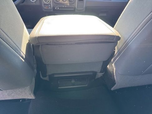 Used 2017 RAM 1500 Express w/ Express Value Package image 16