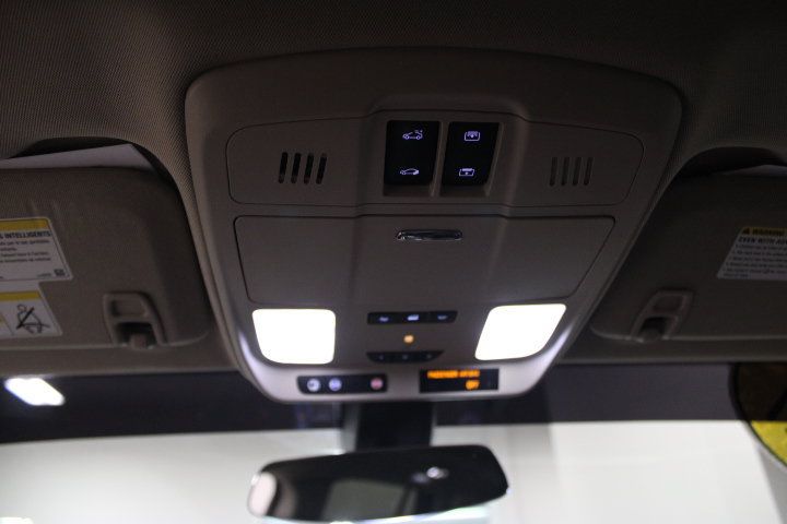 Used 2017 Buick Envision Essence FWD image 42