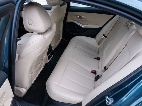 Used 2021 BMW 330i xDrive Sedan w/ Convenience Package image 29