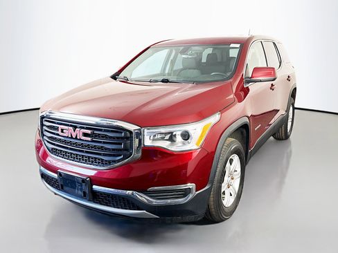 Used 2017 GMC Acadia SLE image 4