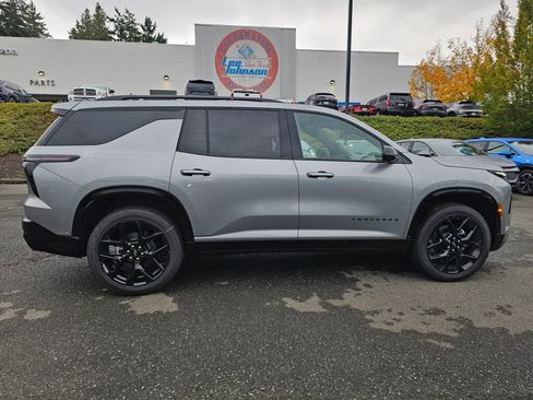 New 2026 Chevrolet Traverse RS w/ LPO, Floor Liner Package image 7