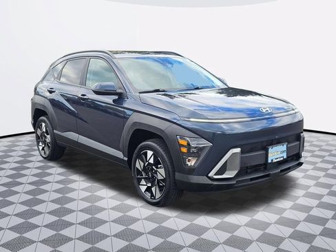 Used 2025 Hyundai Kona SEL AWD/4WD image 8