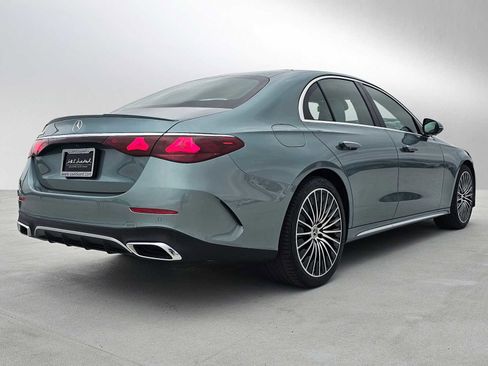 Used 2026 Mercedes-Benz E 350 Sedan image 3