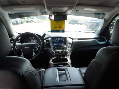 Used 2017 Chevrolet Suburban Premier AWD/4WD image 9