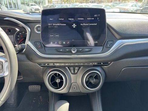 Certified 2025 Chevrolet Blazer LT image 25