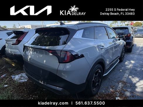 Used 2026 Kia Sportage EX w/ EX Panorama Roof Package FWD image 2