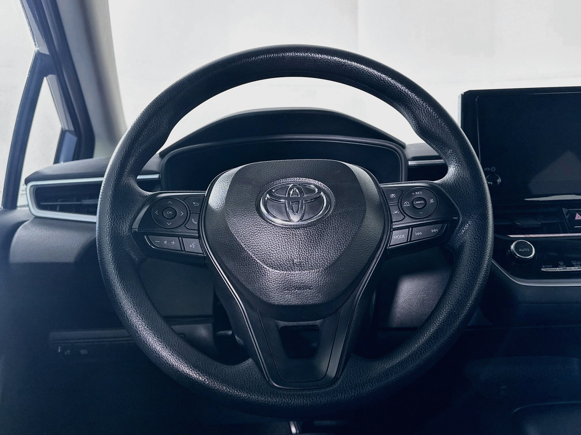 Used 2026 Toyota Corolla LE FWD image 18