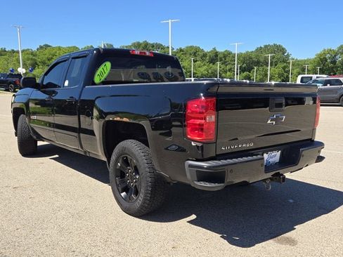 Used 2017 Chevrolet Silverado 1500 LT w/ Midnight Edition AWD/4WD image 13
