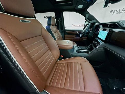 Used 2024 GMC Sierra 2500 Denali Ultimate w/ Max Trailering Package image 31