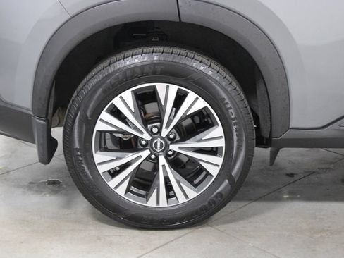 Used 2023 Nissan Rogue SV AWD/4WD image 13