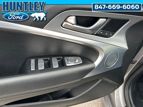 Used 2022 Genesis G70 2.0T w/ Prestige Package image 20