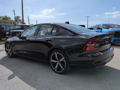 Used 2024 Volvo S60 B5 Plus AWD/4WD image 7