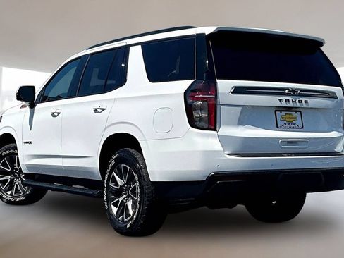 Used 2022 Chevrolet Tahoe Z71 w/ Luxury Package AWD/4WD image 4