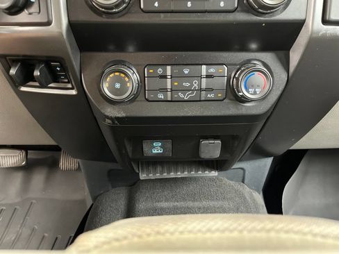 Used 2022 Ford F250 XLT AWD/4WD image 24