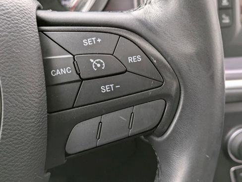 Used 2016 Dodge Charger SE w/ Power Sunroof Group image 18