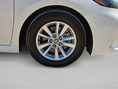 Used 2025 Toyota Camry LE FWD image 22