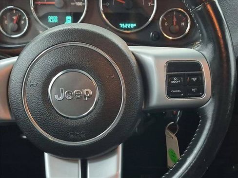 Used 2015 Jeep Wrangler Unlimited Sport AWD/4WD image 27