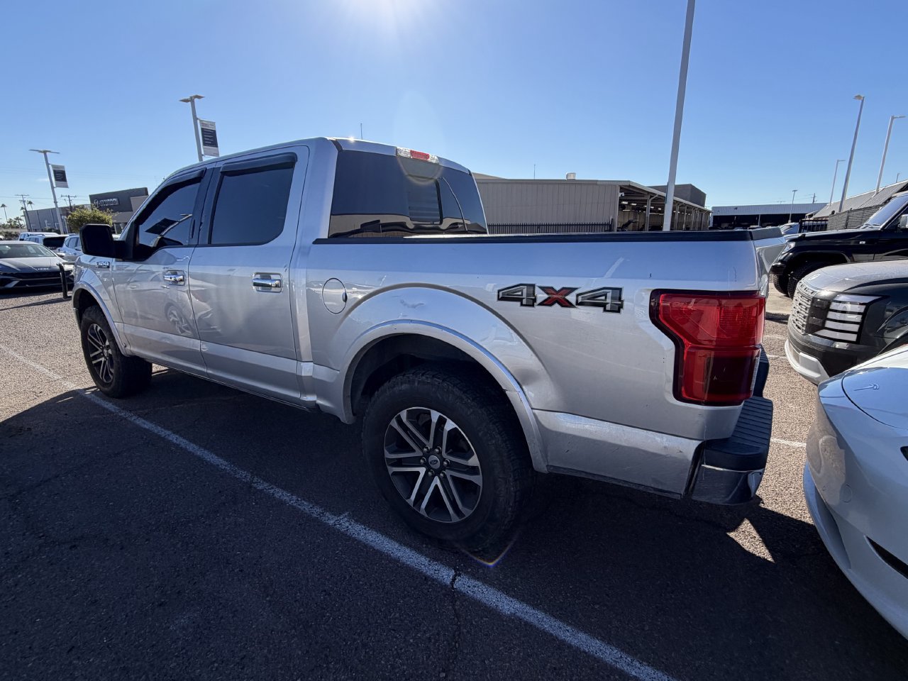 Used 2019 Ford F150 Lariat w/ Equipment Group 502A Luxury AWD/4WD image 8