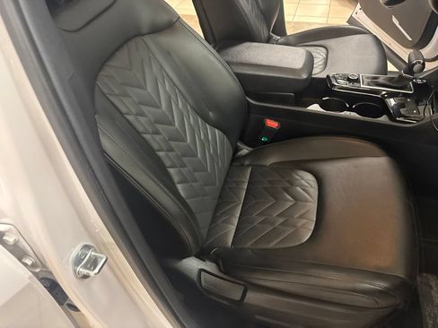 Used 2024 Kia Sportage X-Line AWD/4WD image 31