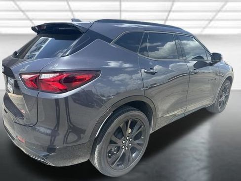 Used 2021 Chevrolet Blazer RS w/ Enhanced Convenience Package FWD image 3
