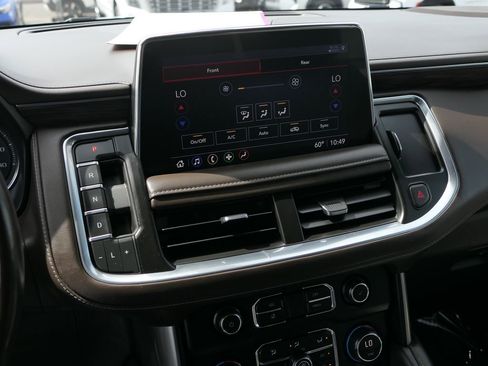 Used 2021 Chevrolet Tahoe LT w/ LT Signature Package RWD image 20