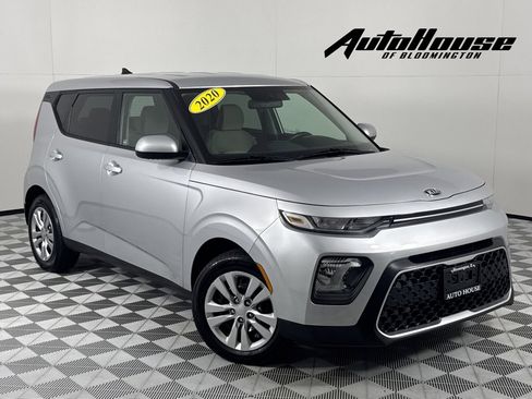 Used 2020 Kia Soul LX image 1