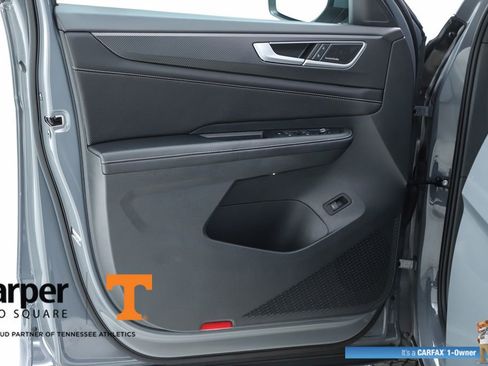 Used 2024 Volkswagen Atlas Cross Sport SEL Premium R-Line image 18