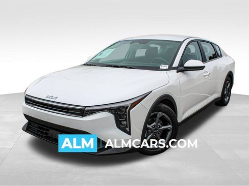 Used 2025 Kia K4 FWD image 1