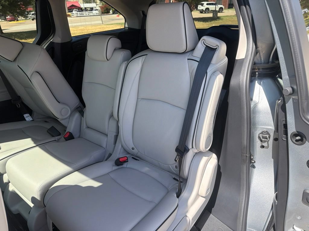 New 2026 Honda Odyssey Touring image 27