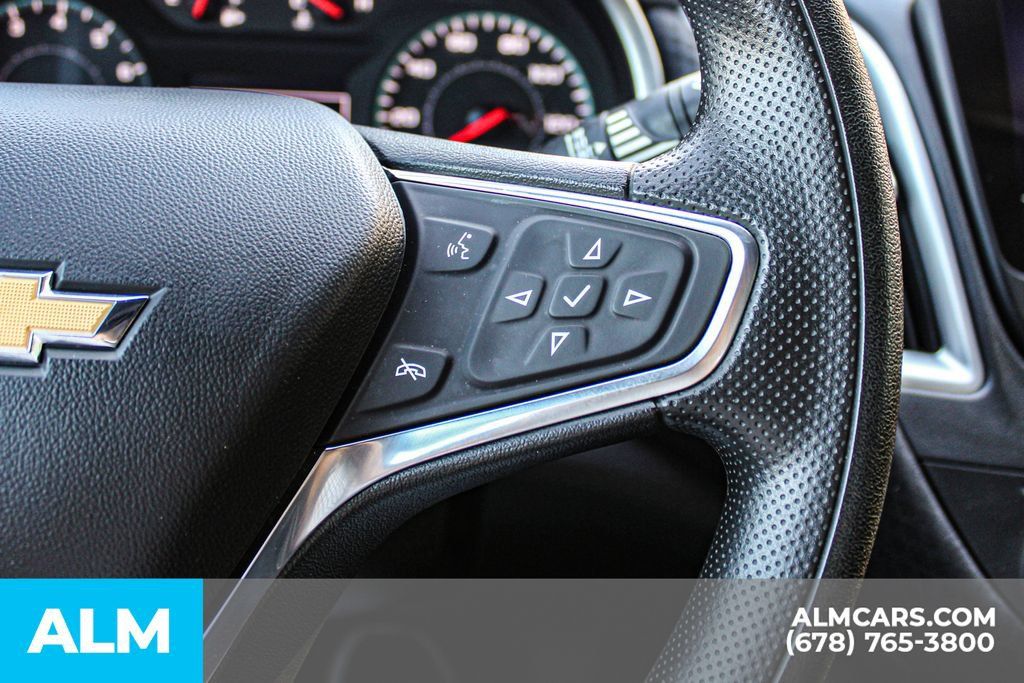 Used 2025 Chevrolet Malibu LT FWD image 26