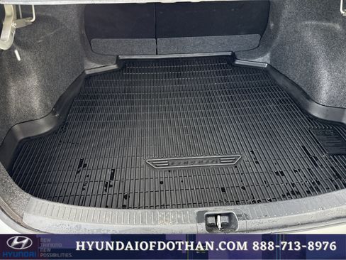 Used 2025 Toyota Corolla LE FWD image 13
