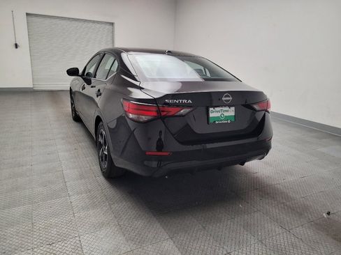 Used 2025 Nissan Sentra SV image 6