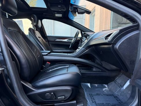 Used 2017 Lincoln MKZ Reserve w/ Climate Package FWD image 16