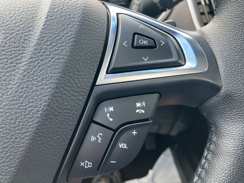 Used 2019 Ford Edge SEL w/ Equipment Group 201A AWD/4WD image 27