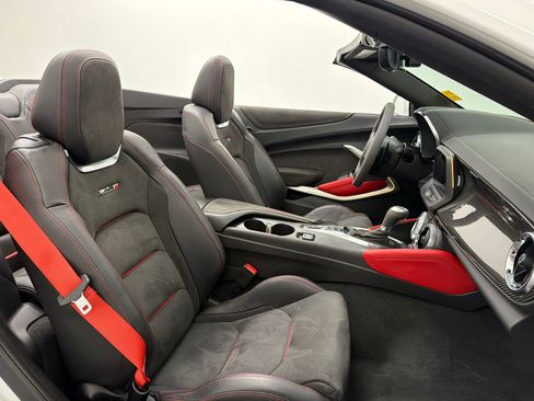 Used 2022 Chevrolet Camaro ZL1 RWD image 14