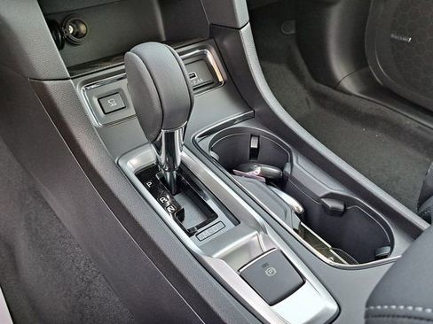 New 2026 Subaru Ascent Limited AWD/4WD image 11