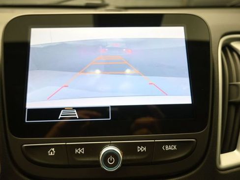 Used 2023 Chevrolet Malibu LT FWD image 3