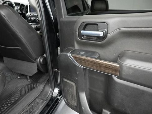 Used 2022 Chevrolet Silverado 1500 LT Trail Boss w/ Convenience Package II AWD/4WD image 19