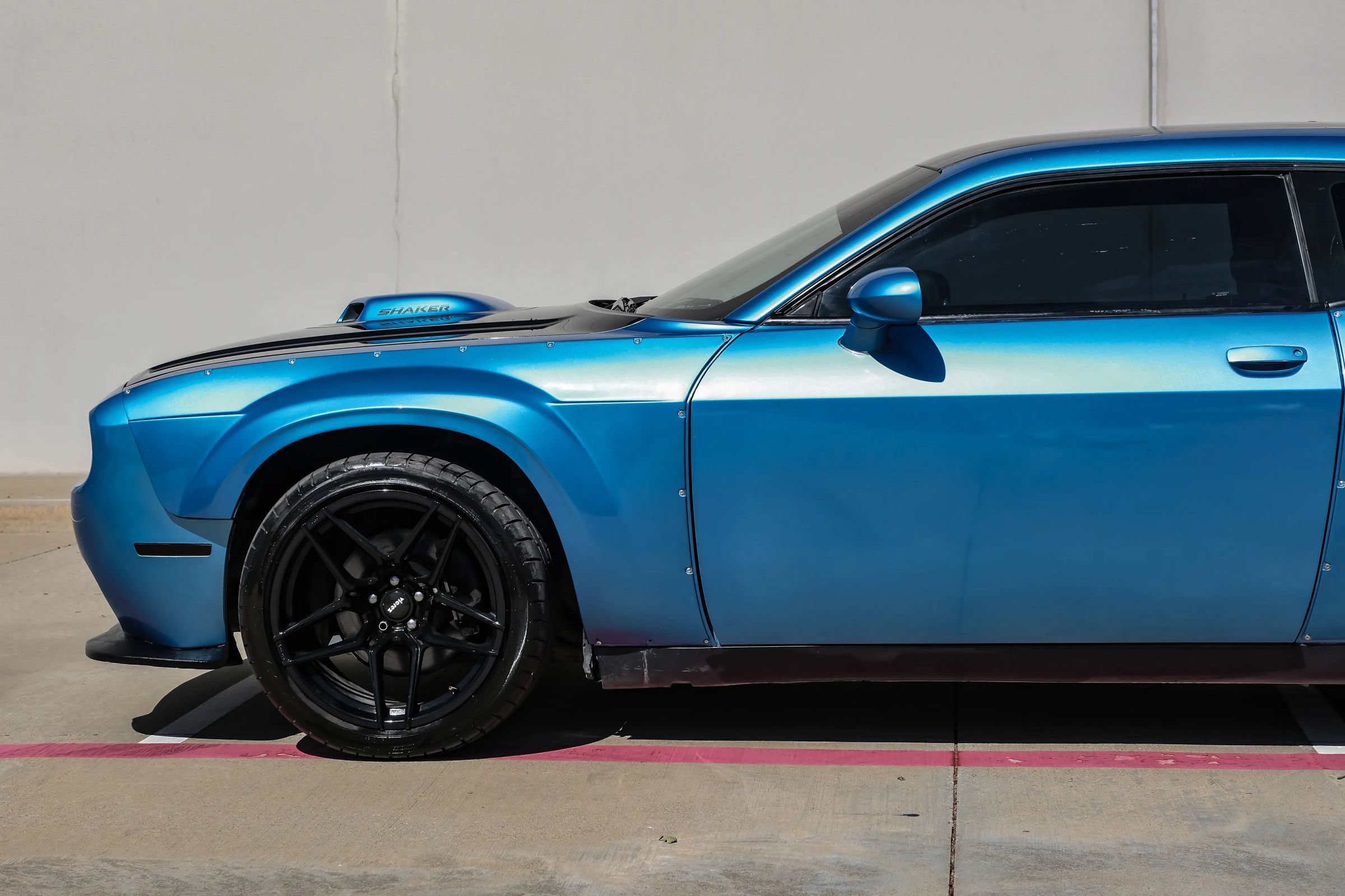 Used 2015 Dodge Challenger R/T RWD image 16