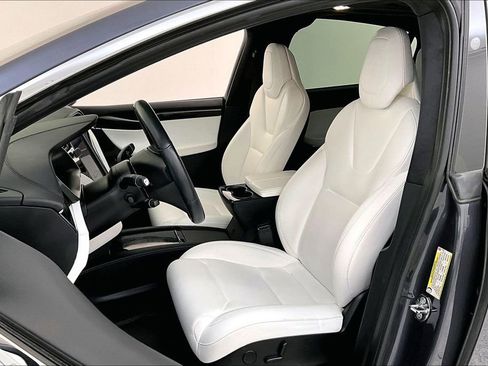 Used 2018 Tesla Model X 75D image 33