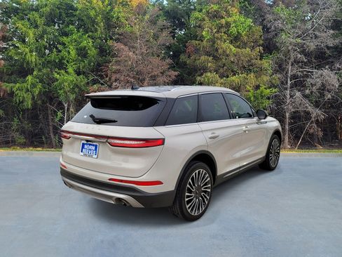 Used 2022 Lincoln Corsair Reserve w/ Equipment Group 201A AWD/4WD image 17