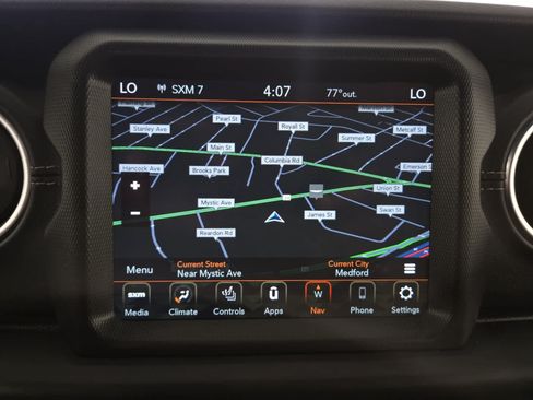 Used 2019 Jeep Wrangler Unlimited Sahara AWD/4WD image 25