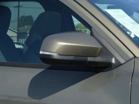 Used 2024 Toyota Tacoma TRD Off-Road image 6