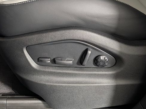 New 2026 Porsche Cayenne GTS AWD/4WD image 29