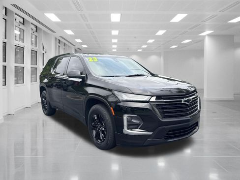 Used 2023 Chevrolet Traverse LS w/ Midnight/Sport Edition FWD image 3